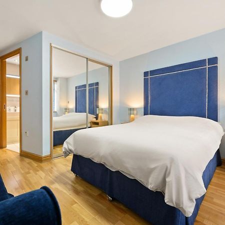 Lovely 2 Double Bedroom Flat With Patio Manchester Zewnętrze zdjęcie